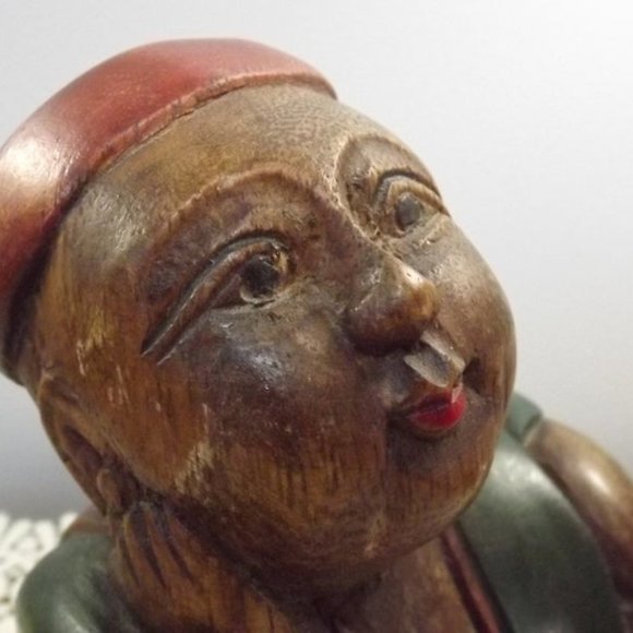 Vintage Hand Carved Wooden Pen or Brush Holder - Picture 2 of 9